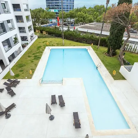 アパート Luxury Brand New 2-bedroom Apartment, 3 Min Walk To The Beach! マルベーリャ