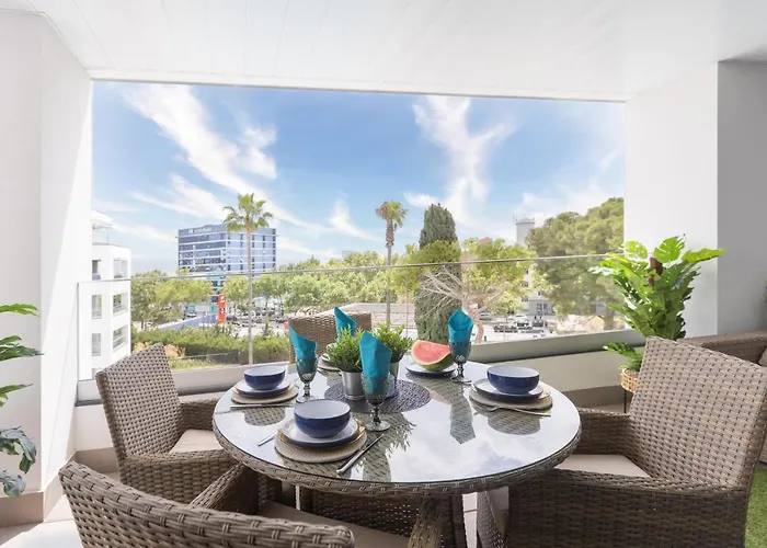 Apartamento Luxury Brand New 2-bedroom Apartment, 3 Min Walk To The Beach! *